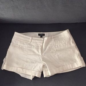 Cute Bebe white linen shorts